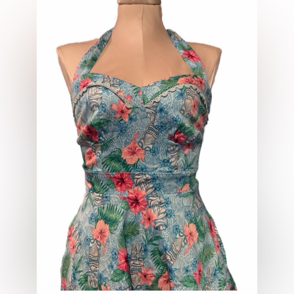 BNWOT Hot Topic Strapless Swing Vintage 40’s style Tiki Dress - Blue and Pink - Picture 2 of 5